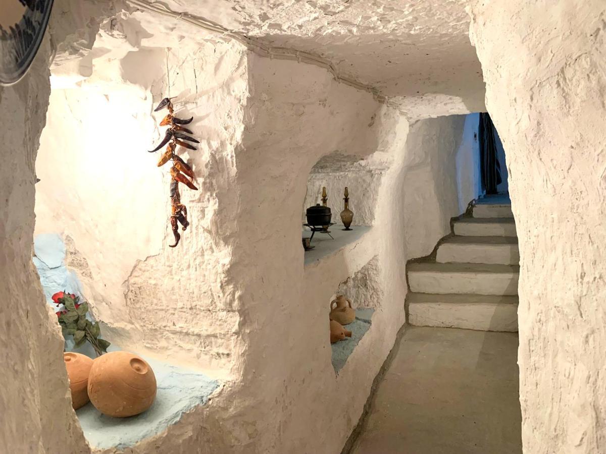 Cueva El Mirador Geoparque De Granada Villa Benamaurel Exterior photo